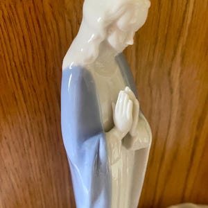 Vintage Praying Hands Madonna, Lipper Mann Creation Holy Mother Free Shipping
