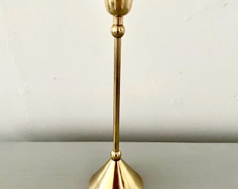 Candelabro antiguo de latón macizo: Marcado como Hecho en India