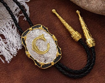 Initial Bolo Tie, Western Cowboy Lederschnur, Monogramm Boutonniere