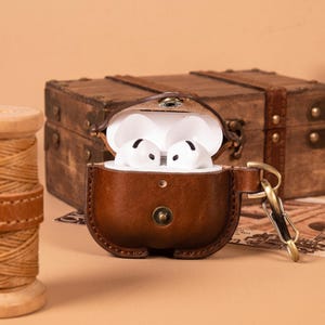 Étui en cuir véritable pour AirPods 4, coque de protection intégrale à boutons-pression, pochette de protection style vintage