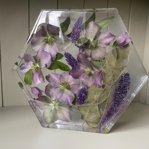 Conservazione dei fiori. Conservazione dei fiori per matrimoni. Regalo floreale funebre in resina. Varie forme e dimensioni. SOLO ACCONTO.