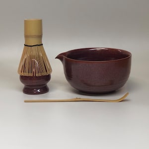 Handmade Ceramic Matcha Bowl Set: Bamboo Whisk & Chasen Holder – Deep Red Glaze Chawan 600ml Japanese Tea Ceremony Rustic Pottery Gift