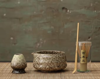 Juego de cuenco de cerámica para matcha hecho a mano: Batidor de bambú y soporte para chasen – Esmalte amarillo cálido moteado Juego de té japonés Chawan