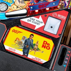 Stern 007 James Bond Dr No 2022 Carte Insider Flipper V2 - Custom Printed Pinball Apron Card