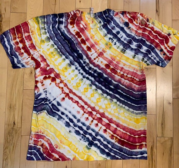 Size X-Large - Ice Dyed Ocean Floor Geode T-Shirt