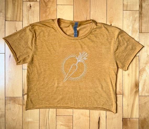 Brand New Heather Mustard Yellow Cropped Tee with Carrot Print - Large