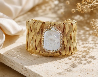 Baroque Pearl Cuff Bracelet in Gold Plated Brass, Wide Statement Bracelet in Vintage Boho Style, Handmade Pearl Jewelry, Gift for Her
