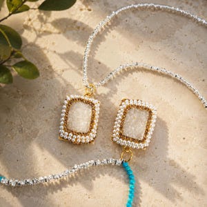 Colgante rectangular de cristal druzy con marco de perlas y base de concha, collar boho vintage, joya statement, regalo para ella