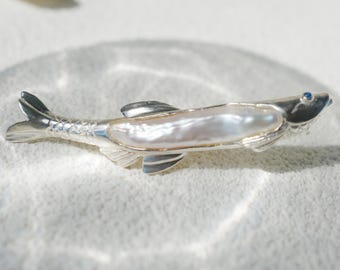 Fish Brooch in Sterling Silver–Animal Totem Pin–Freshwater Fish Jewelry–Natural Style Amulet–Birthday Gift for Her–Hand Carved Animal Pin