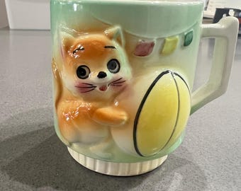 Retro Kitten Baby Cup – Vintage 3D Cat Mug, Japan Ceramic Collectible