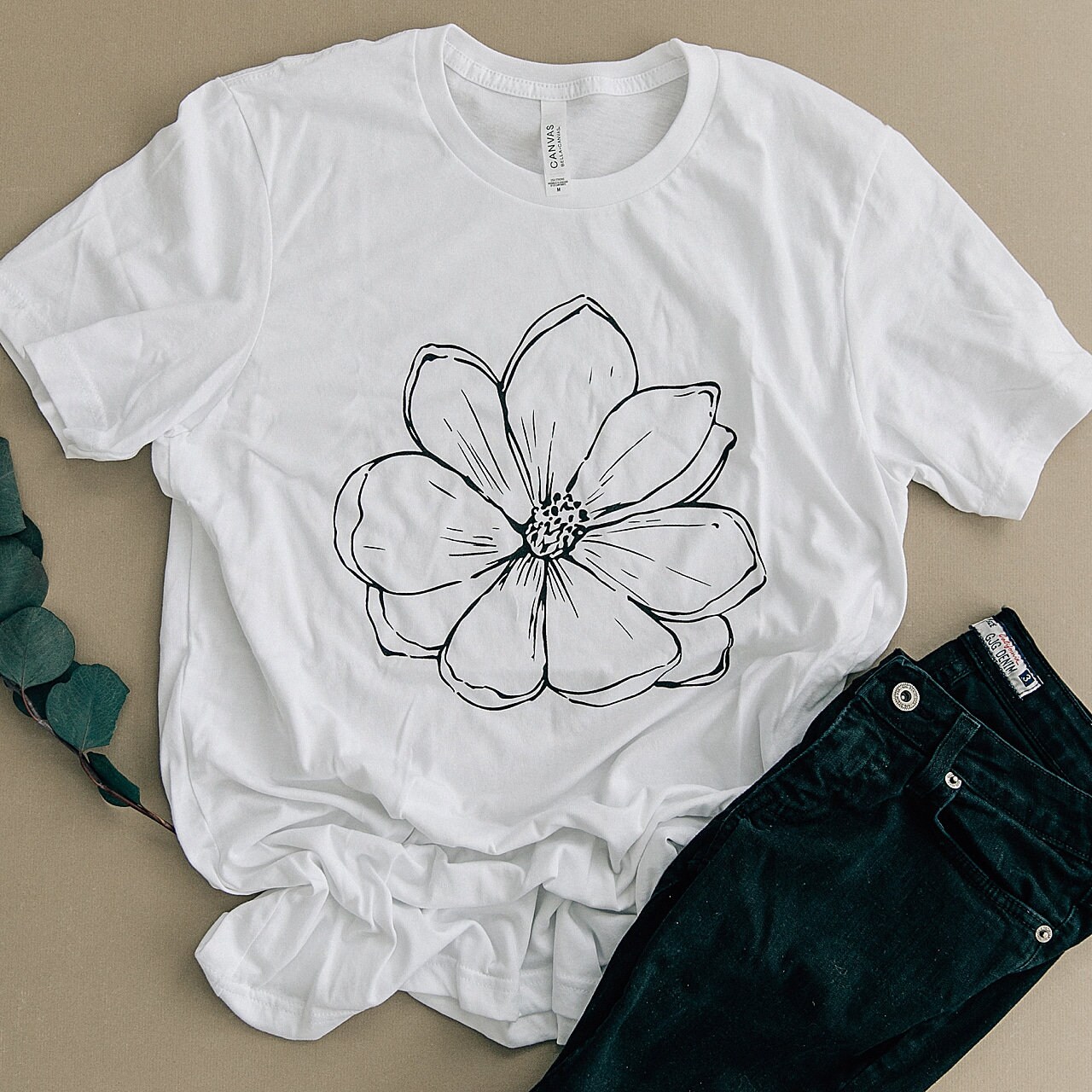 Magnolia Graphic Tee Simple Floral Graphic Tee Floral - Etsy Sweden