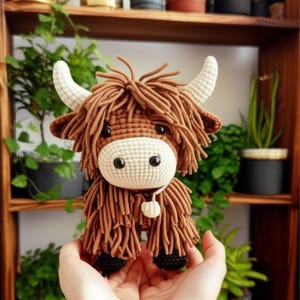 Highland Cow Crochet Pattern: Amigurumi Plush Toy (PDF Pattern)