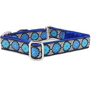 Blue Daisies Dog Collar: Martingale or Buckle Style, Adjustable for Small/Medium Dogs, Whippets, Poodles, Beagles, Corgis, Etc - 1 Inch Wide