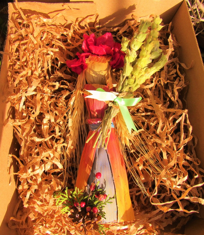 Corn Husk Dolly Banana Leaf Mountain Tea Artisan Handmade Etsy