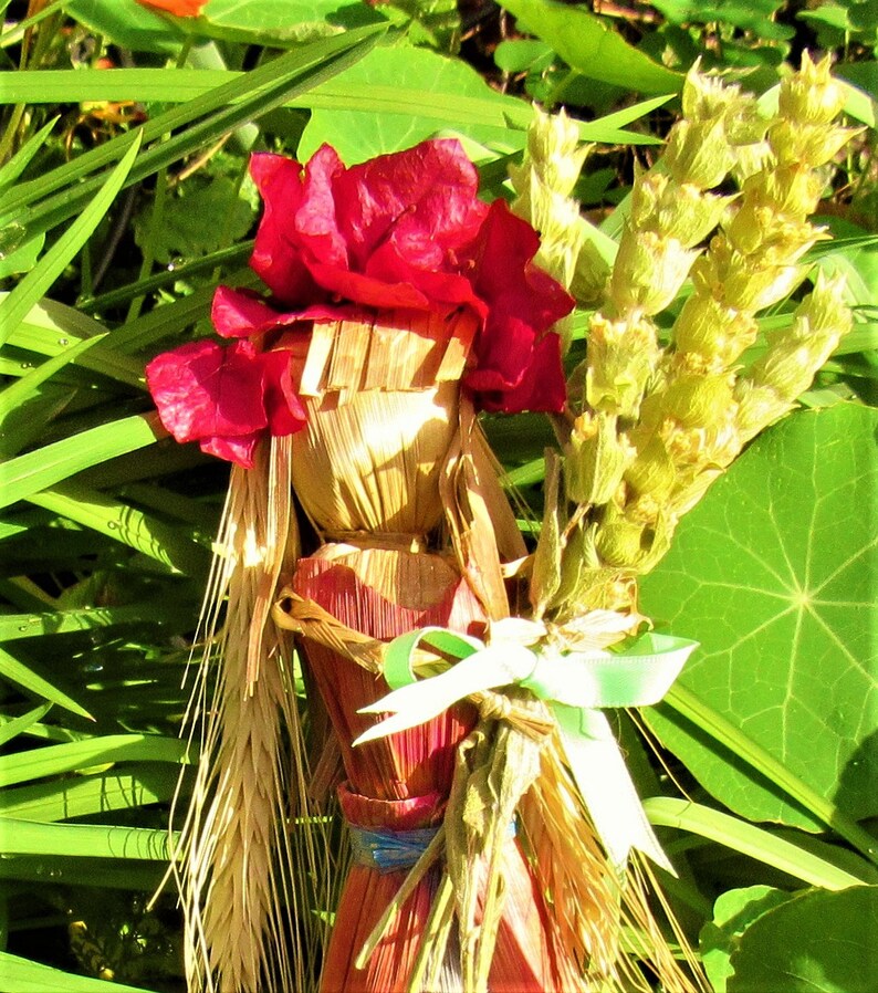 Corn Husk Dolly Banana Leaf Mountain Tea Artisan Handmade Etsy