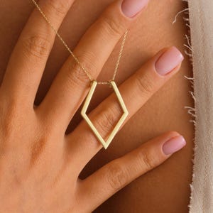 Ring Holder Necklace, Engagement Ring Holder, Ring Keeper Jewelry, Geometric Ring Holder Necklace, Gift for Wedding, Gift for Wife