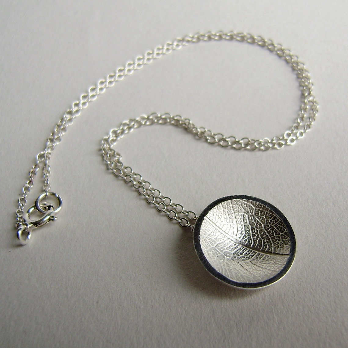 Silver Leaf Concave Dome Necklace - Etsy