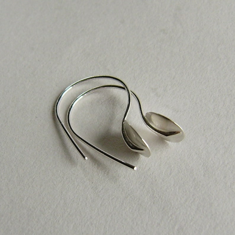 Silver leaf dish mini hook earrings image 4