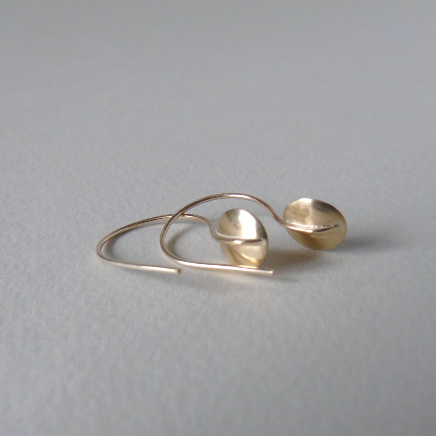9ct Gold Mini Leaf Dish Hook Earrings - Etsy