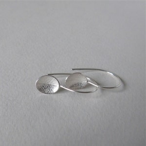 Silver leaf dish mini hook earrings image 1