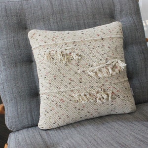 Crochet Throw Pillow/Cotton/Cream Fringe/Decorative Pillow, 14 x 14