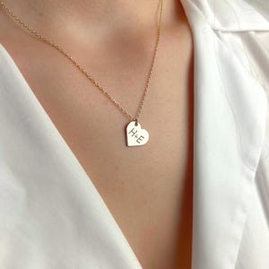 Collar con iniciales de corazón, regalo personalizado para ella, joyería personalizada para pareja, colgante con inicial de corazón, regalo de aniversario, dije de amor grabado