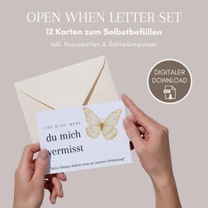 Könnte beinhalten: Ein 'Open When Letter Set' mit einem cremefarbenen Umschlag und einer Karte mit einem Aquarell-Schmetterling. Die Karte lautet 'LIES MICH, WENN du mich vermisst' und 'Keine Distanz ändert etwas an unserer Verbindung'. Inklusive digitalem Download.