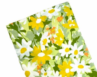 Vintage 1970s Twin Flat Sheet Retro 70s Fabric Decor Yellow Green Daisies Flowers Mohawk Muslin Boho Eclectic Cottage