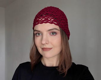 Bonnet en maille de coton au crochet : bonnet d'été léger en bordeaux