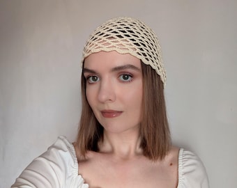 Bonnet crocheté en maille écru : bonnet au crochet léger pour l'été