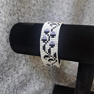 loom bead bracelet, toho bead bracelet, black and white/purple, floral