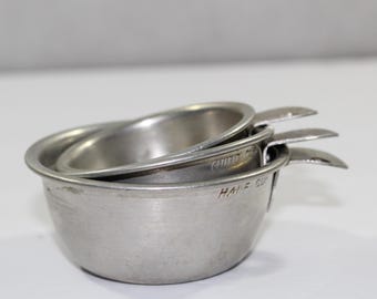 Vintage Aluminum Measuring Cups 1/2, 1/3 and 1/4, Set of 3 Tab Handled