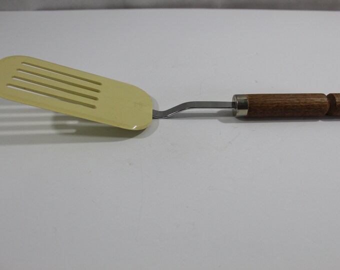 Vintage Bonny Spatula Made in USA, Wood Handle, Plastic Slotted Spatula