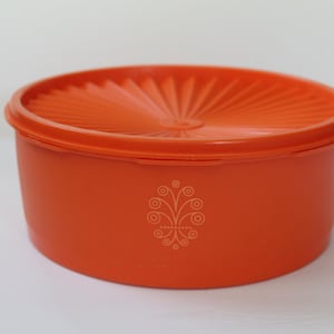 1970's Tupperware Harvest Orange Servalier Canister 8 Cup