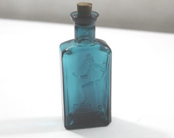 Vintage Smith's Special Elixir USA Blue Glass Bottle by Crownford