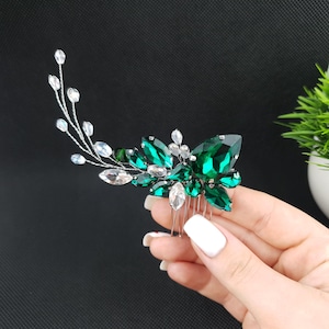 Emerald & Clear Crystal Hair Comb – Handmade Bridal Hairpiece, Asymmetrical Silver Comb for Wedding or Prom