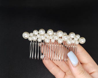 Handmade Pearl Bridal Hair Comb: Wedding Hair Accessory