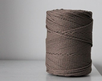 1 kg cotton rope (260 metres)  - 3 mm diameter, twisted Cord for Macrame, knitting and crochet projects, Colored rope