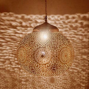Large Moroccan Lamp – Moroccan Lantern-Moroccan Decor-Pendant Lights-Moroccan Ceiling Light-Moroccan Pendant-ceiling lamps-art deco lighting