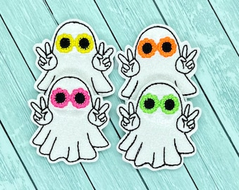Retro peace ghost felties/Set of two