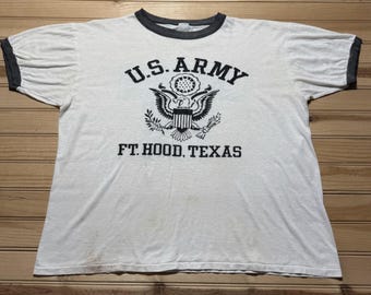 Ft Hood Texas US Army Staple Ringer T-Shirt Classic Vintage Style Mens Large