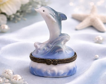 Vintage Dolphin Trinket Box – Porcelain Dolphin Figurine with Hinged Jewelry Compartment, Ocean-Inspired Keepsake Box, Mini Ring & Treasure
