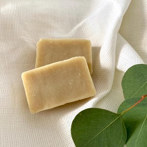 Natural Olive Oil Soap Bar, Handmade Cold Process Vegan Soap, Unscented Soap for Sensitive Skin, Pure Hypoallergenic Skincare Gift