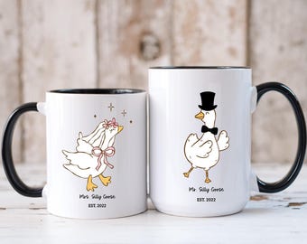 Taza de boda de Sr. y Sra. Silly Goose, taza de café de compromiso, regalo divertido para recién casados, parejas, novias, futuros esposos, regalo de despedida de soltera