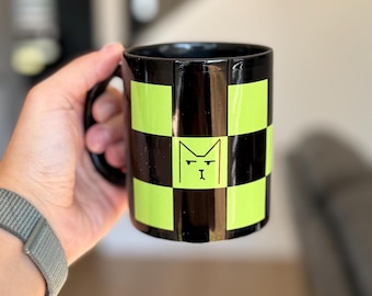 Checkered Grumpy Cat Mug, Black Ceramic Coffee Cup (11oz/15oz)