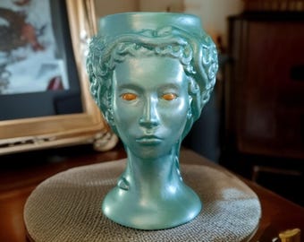 Abstrakte Medusa Büste Vase, mythologischer Übertopf mit weißem Kopf, wunderliche weibliche Dekor Skulptur