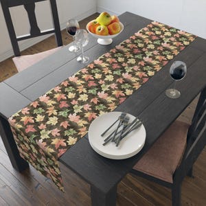 Fall Table Runner, Thanksgiving Table Decor, Fall Colors Aesthetic, Harvest Leaves Centerpiece, Fall Wedding Table Runner, Autumn Leaf Decor