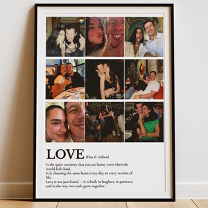Peut inclure: Impression encadr&eacute;e noire avec un collage de neuf photos de couples. L'impression comprend le mot "LOVE" et une citation sur l'amour. Les photos montrent des personnes souriantes et s'embrassant dans diff&eacute;rents contextes.