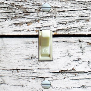 Chippy White Painted Faux Wood Light Switch Plate, Switch Plate Cover, Wall Plate, Home Decor Style 1b
