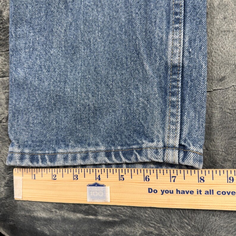 Wrangler Men's Straight Leg Jeans – Medium Wash 100% Cotton (36x32) Bild 7